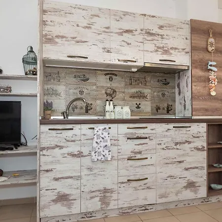 Lora Boutique Апартаменты *