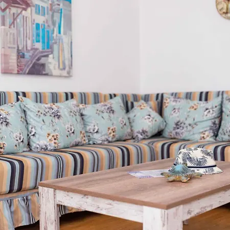 Apartament Lora Boutique *