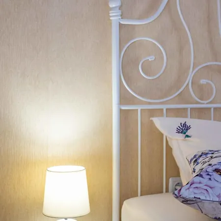 Апартаменты Lora Boutique