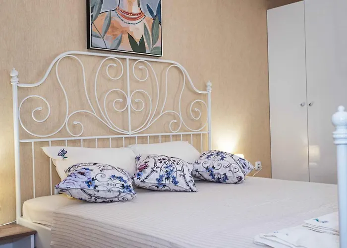 Daire Lora Boutique Ahyolu