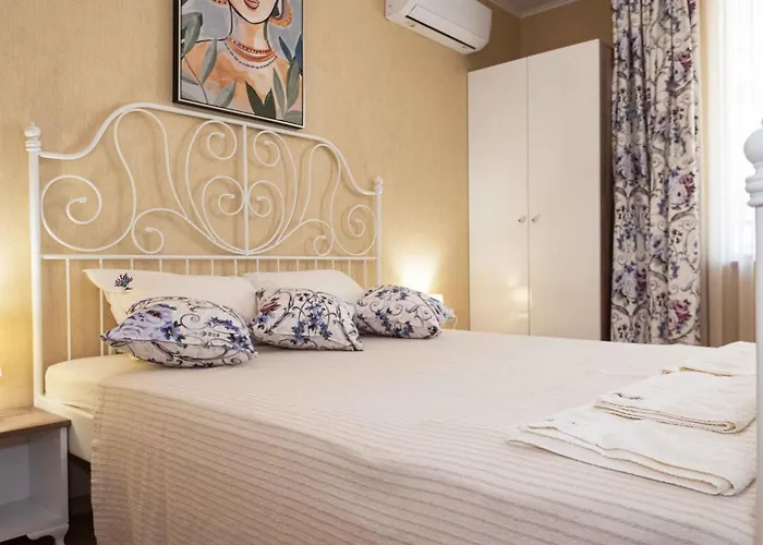 Lora Boutique * Ahyolu