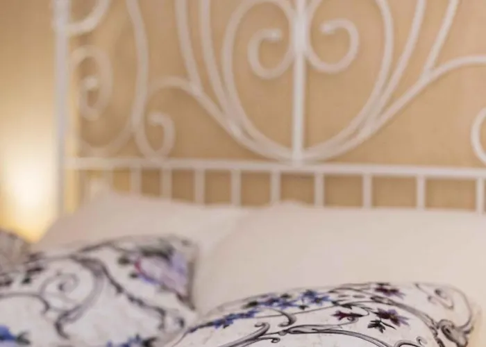 Lora Boutique Daire Ahyolu